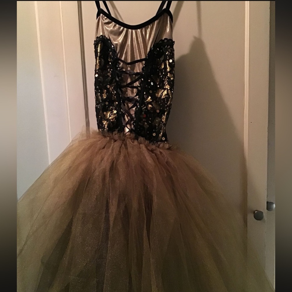 Dance costume